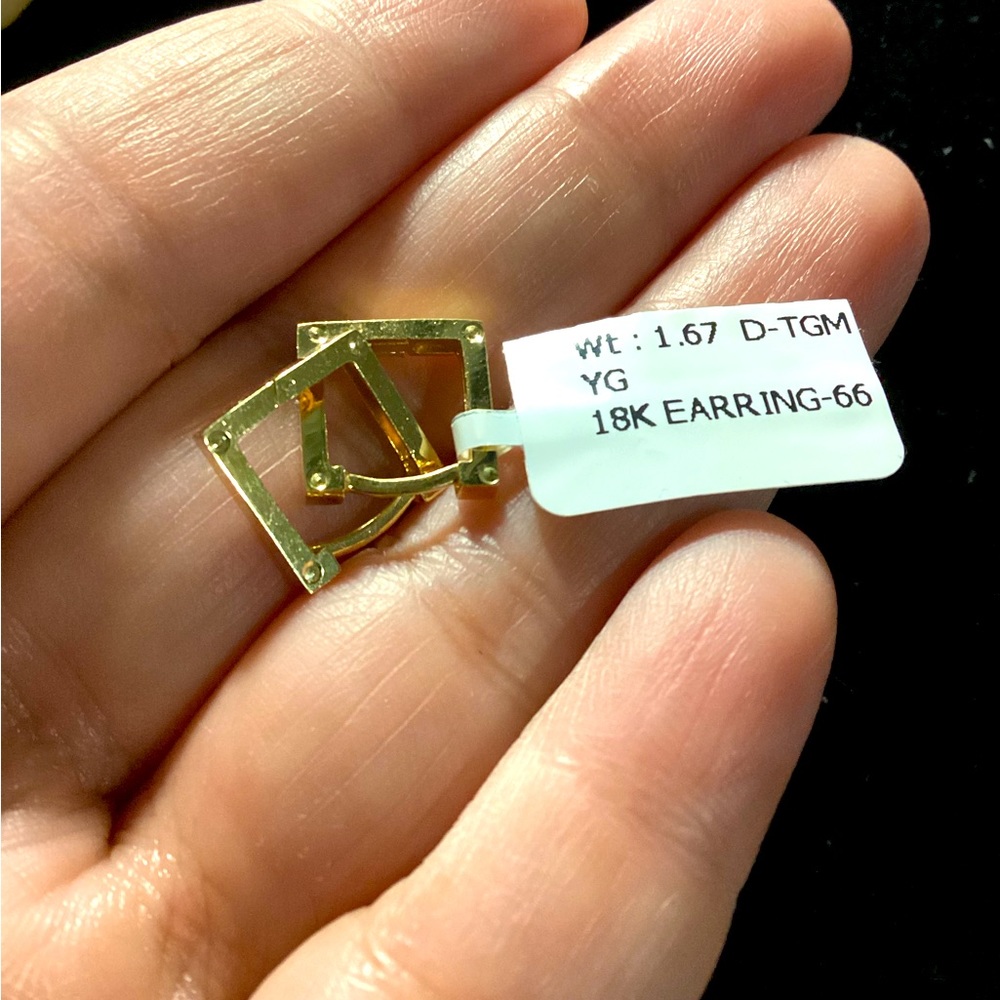 18K Solid Gold Huggie Type Earring